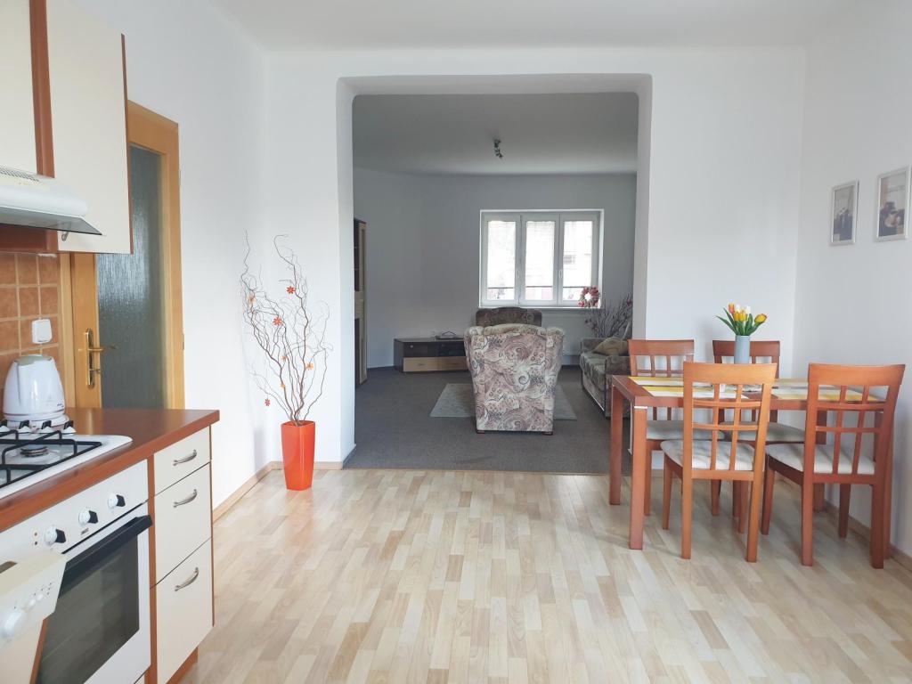 Pronájem bytu 3+1 103 m2