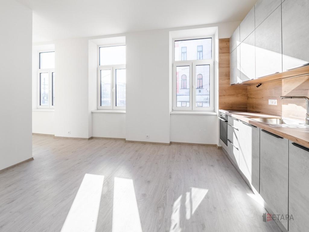 Pronájem bytu 1+kk 34 m2, České Budějovice – náhled fotky 6