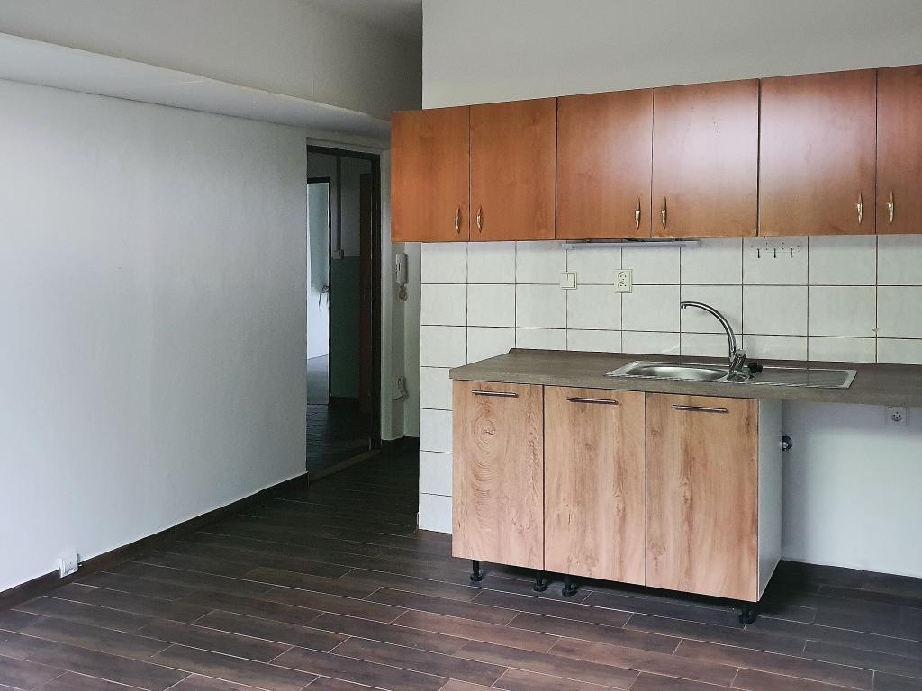 Pronájem bytu atypický 80 m2