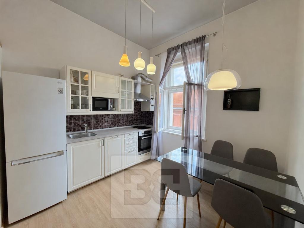 Pronájem bytu 1+1 40 m2
