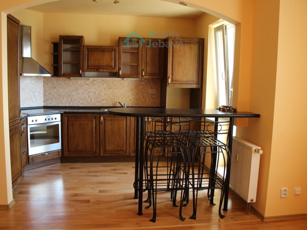 Pronájem bytu 1+kk 35 m2