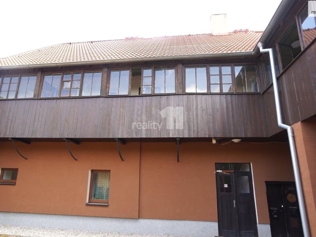 Pronájem bytu 1+kk 35 m2