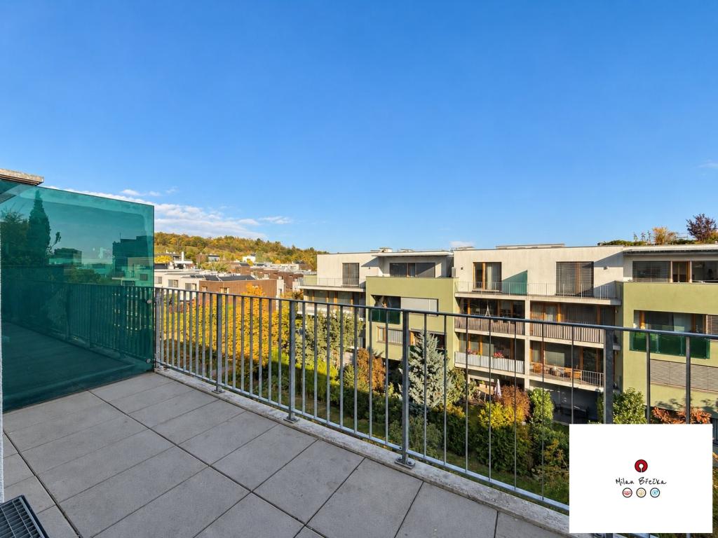 Pronájem bytu 2+kk 73 m2, Praha – náhled fotky 18