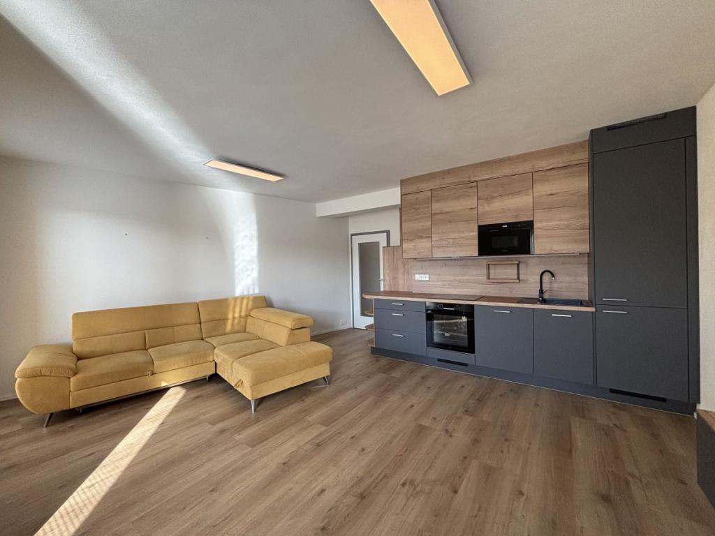 Pronájem bytu 3+kk 73 m2