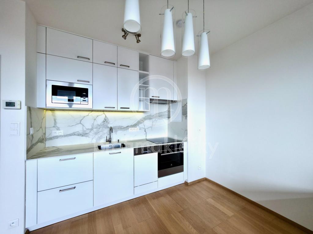 Pronájem bytu 2+kk 61 m2