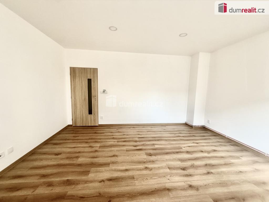 Pronájem bytu 1+1 37 m2