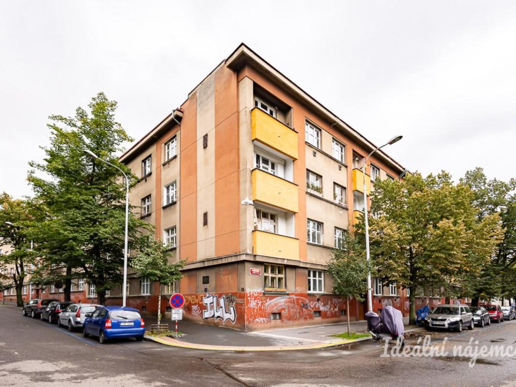 Pronájem bytu 2+kk 52 m2, Praha – náhled fotky 16