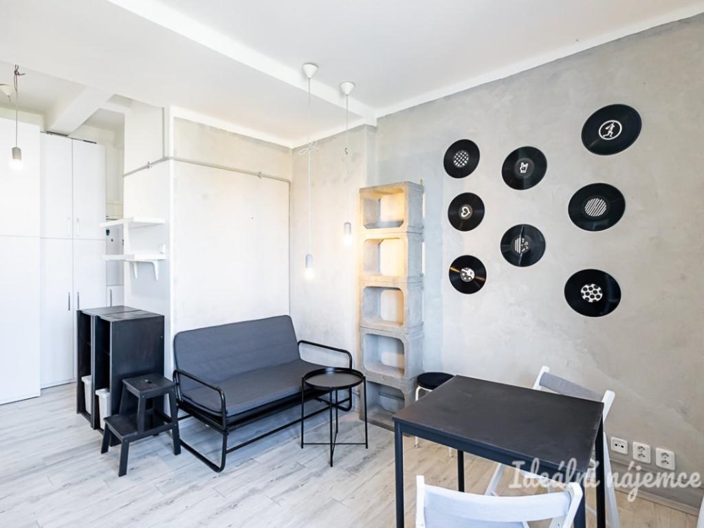 Pronájem bytu 1+kk 22 m2