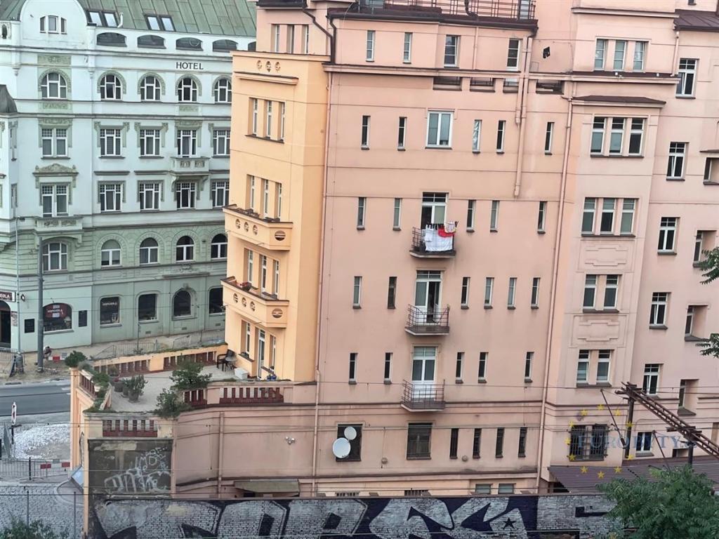 Pronájem bytu 2+kk 37 m2, Praha – náhled fotky 11