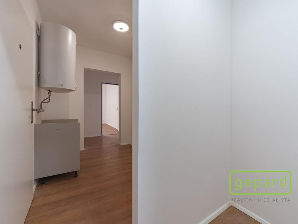 Pronájem bytu 3+kk 64 m2, Chlum Svaté Maří – náhled fotky 16
