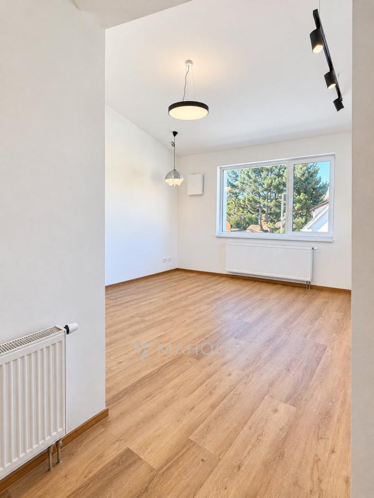 Pronájem bytu 2+kk 64 m2