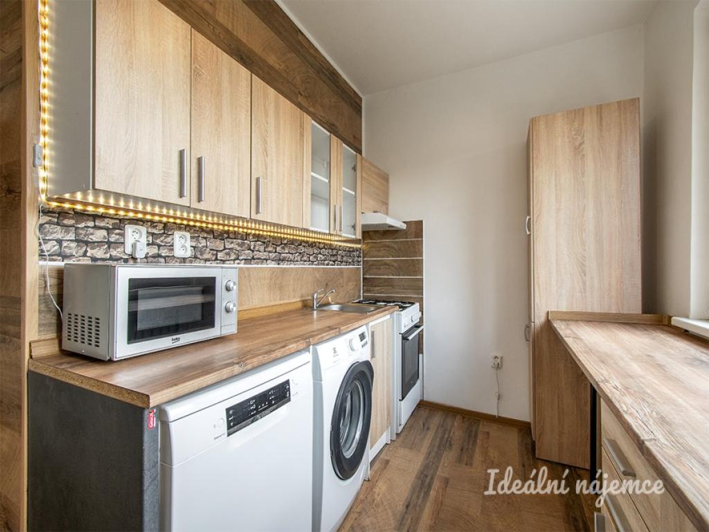 Pronájem bytu 2+1 54 m2
