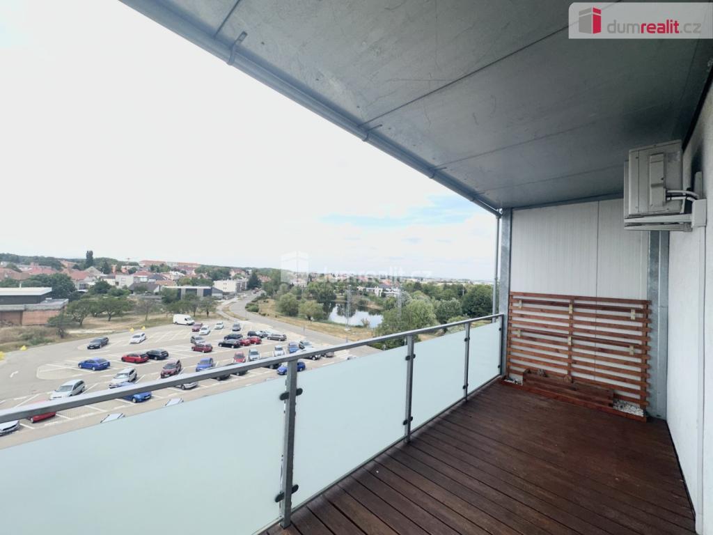 Pronájem bytu 3+kk 82 m2
