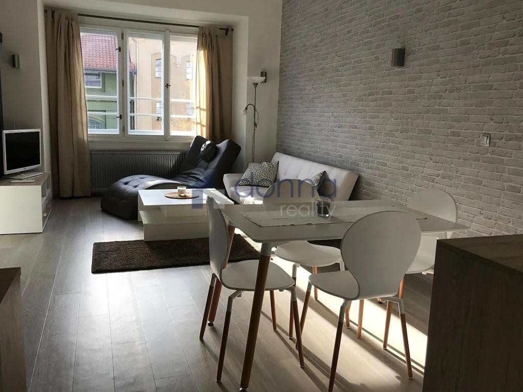 Pronájem bytu 2+kk 50 m2