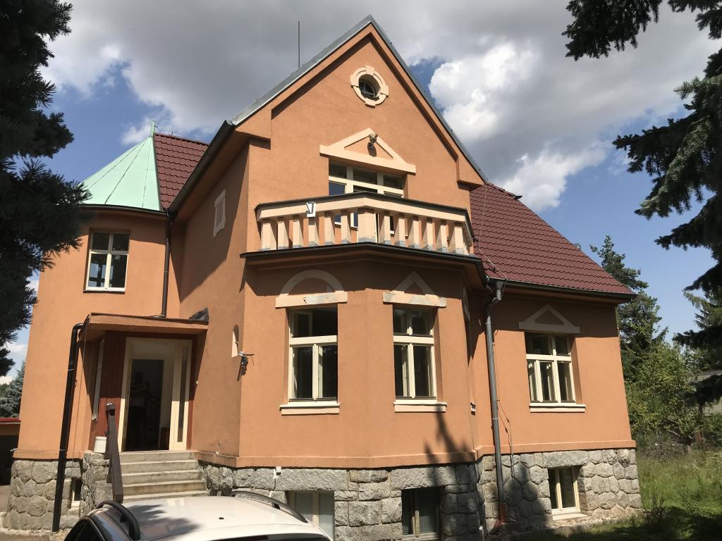 Spolubydleni bytu celý pokoj 20 m2