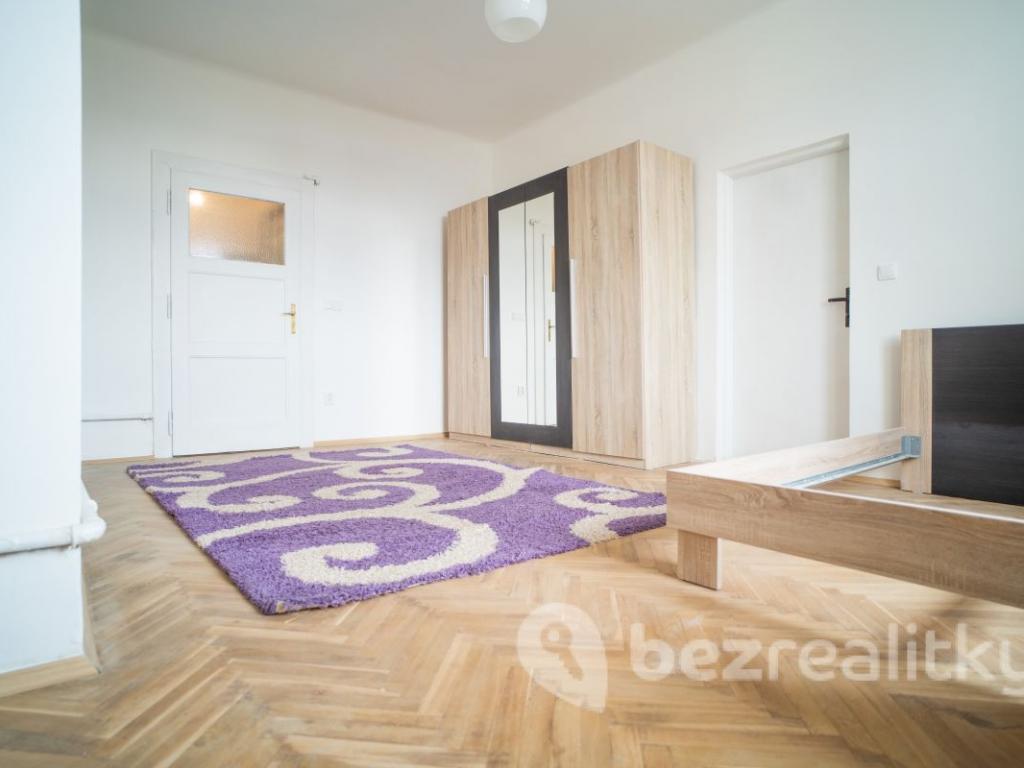 Pronajem bytu 2+1 80 m2