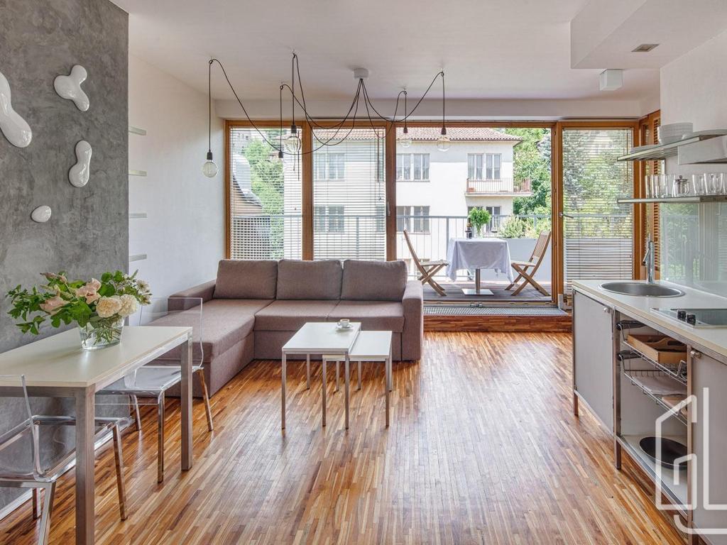 Pronájem bytu 2+kk 50 m2