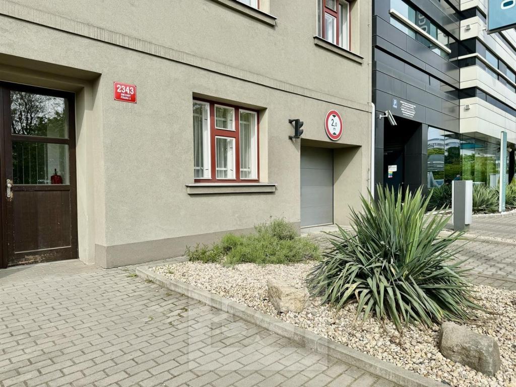 Pronájem bytu 1+kk 30 m2, Praha – náhled fotky 13