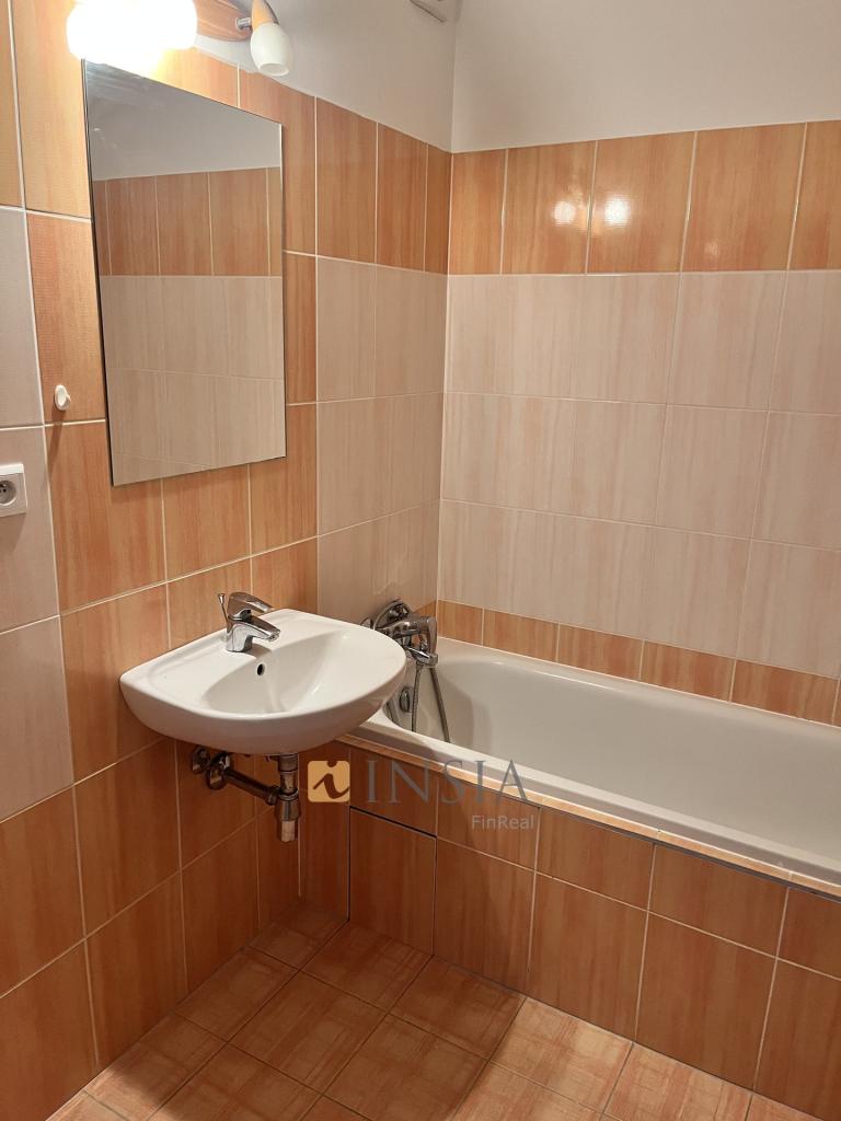 Pronájem bytu 2+kk 65 m2