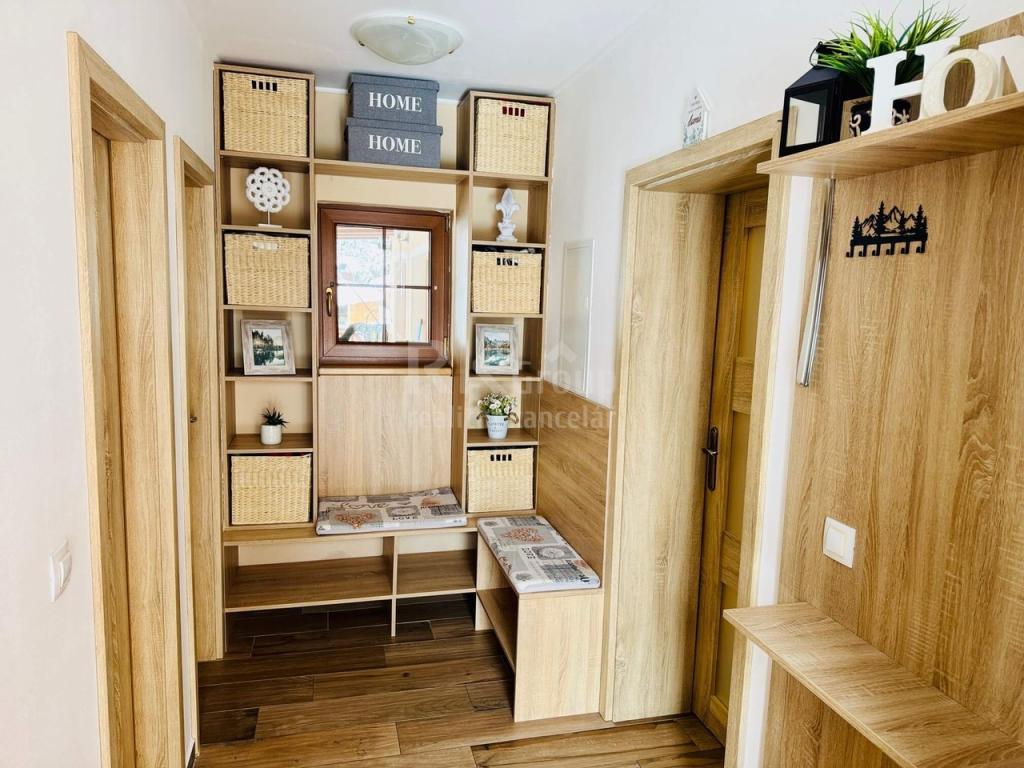 Pronájem domu 200 m2, Tři Sekery – náhled fotky 11