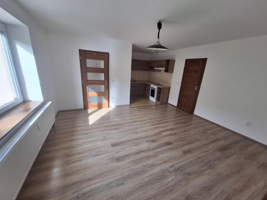 Pronájem bytu 3+kk 67 m2