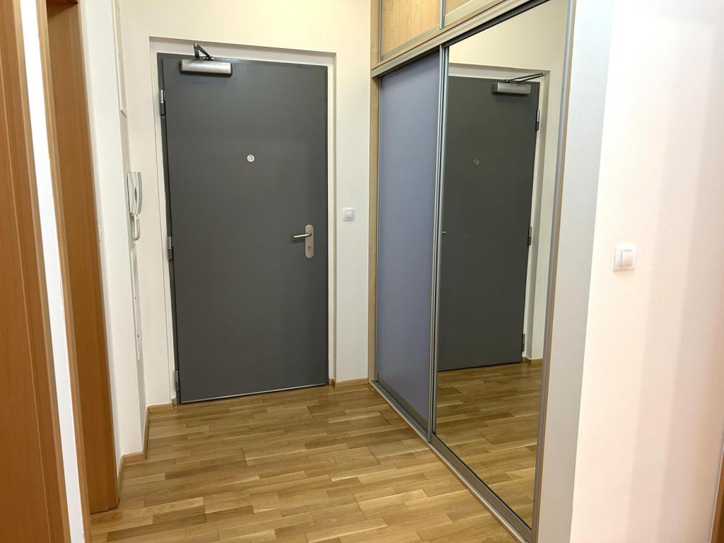 Pronájem bytu 2+kk 68 m2, Praha – náhled fotky 20