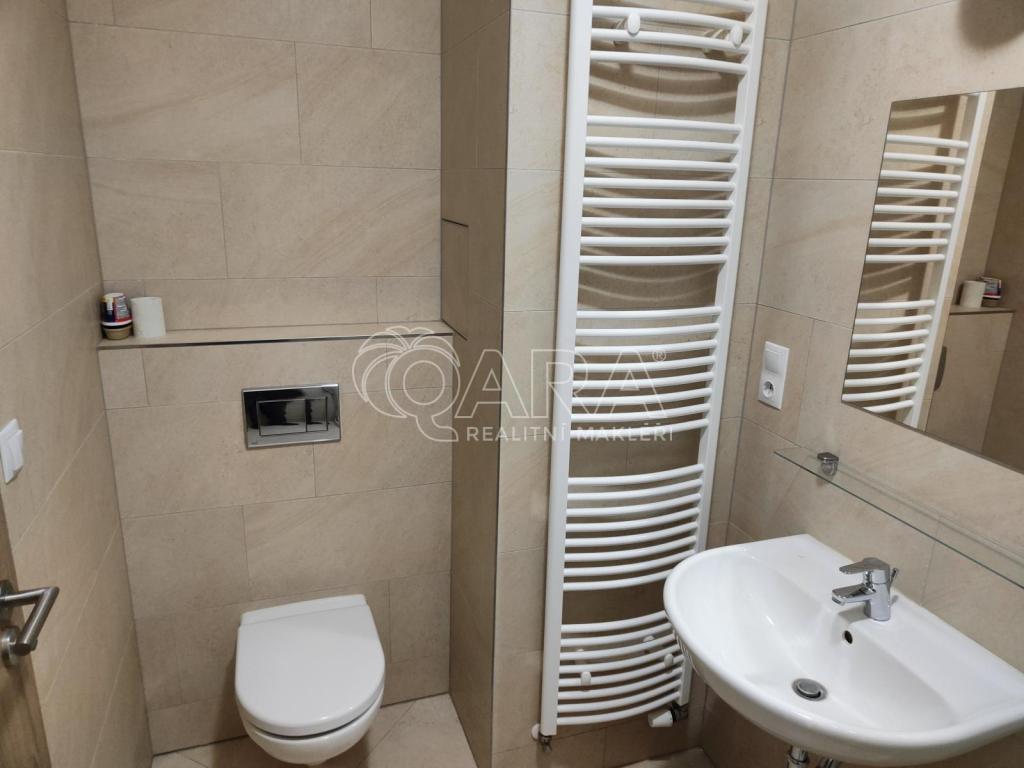 Prodej bytu 1+kk 38 m2, Praha – náhled fotky 10