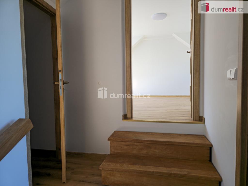 Pronájem bytu 3+kk 74 m2