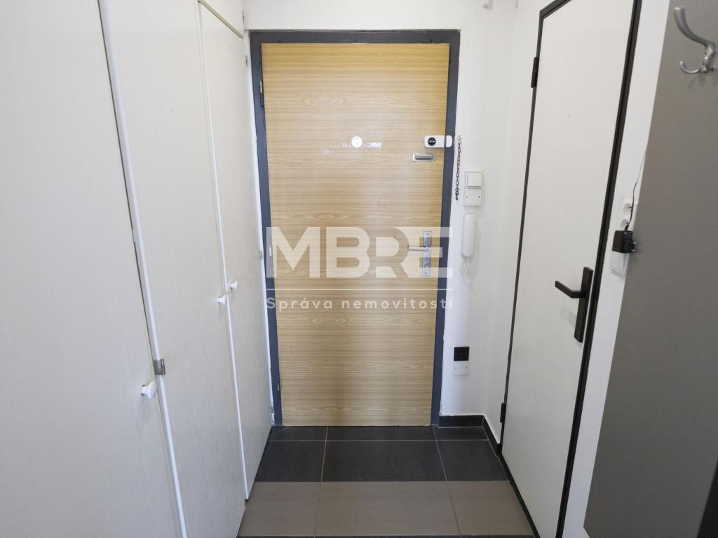 Pronájem bytu 1+kk 32 m2