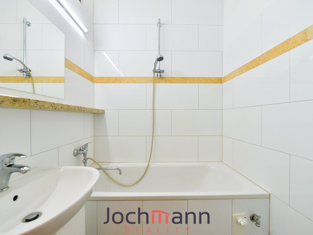 Prodej bytu 2+1 47 m2, Zliv – náhled fotky 9