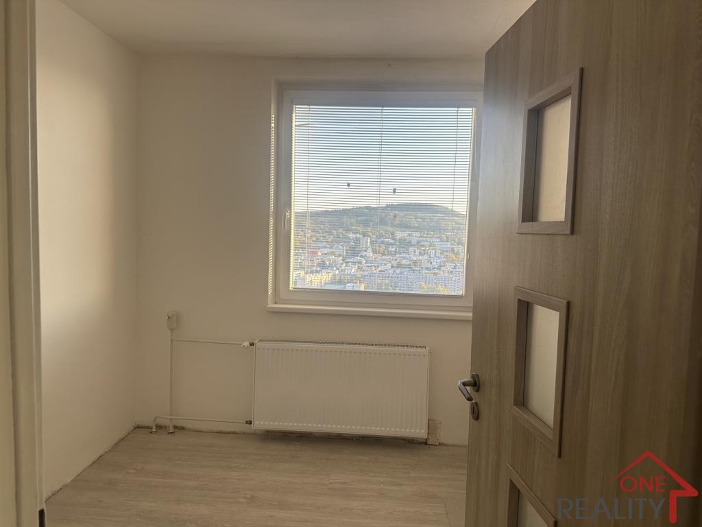 Pronájem bytu 3+1 69 m2, Zlín – náhled fotky 6