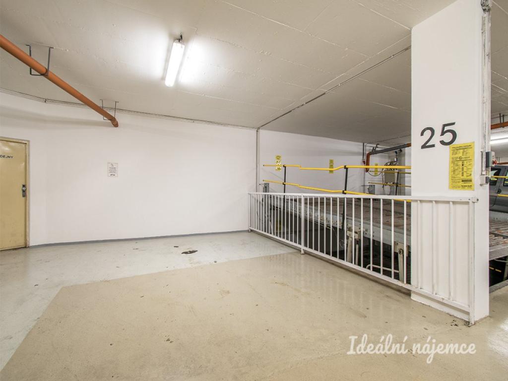 Pronájem bytu 2+kk 45 m2, Praha – náhled fotky 12