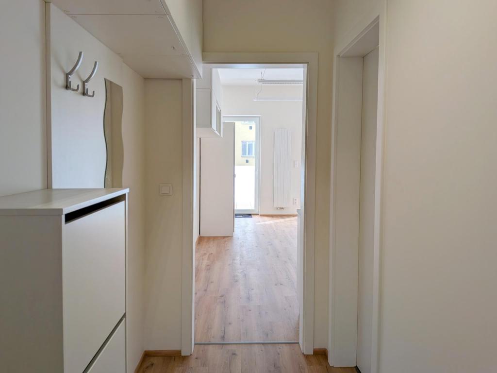 Pronájem bytu 1+kk 28 m2