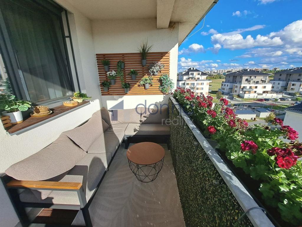 Pronájem bytu 3+kk 76 m2, Praha – náhled fotky 3