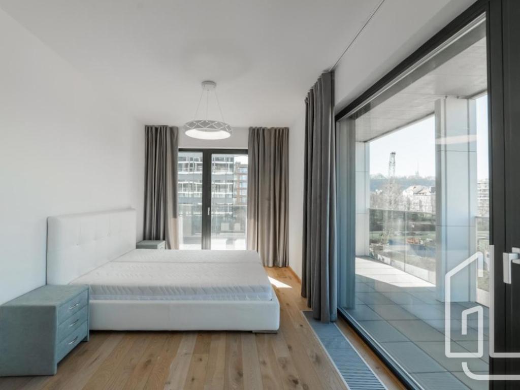 Pronájem bytu 2+kk 60 m2