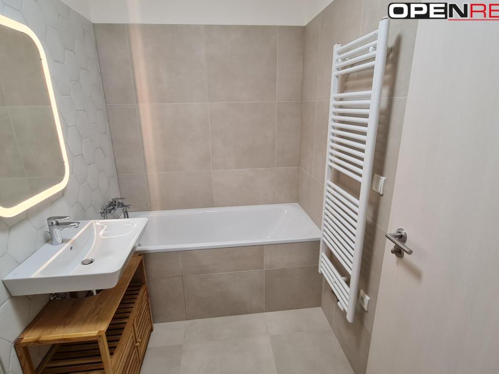 Pronájem bytu 2+kk 63 m2