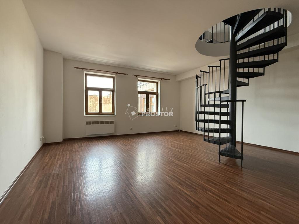 Pronájem bytu 2+kk 6102 m2