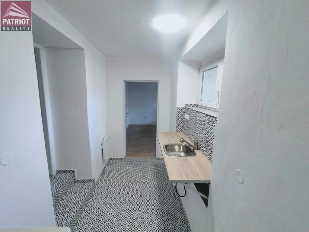 Pronájem bytu 1+kk 29 m2