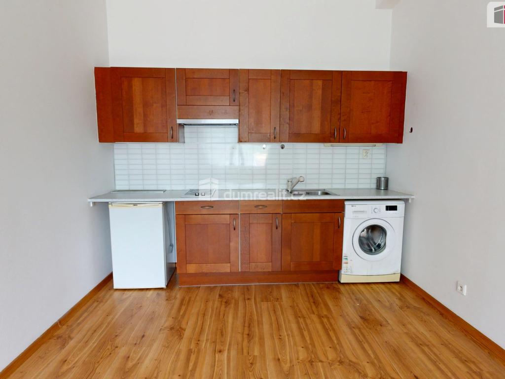 Pronájem bytu 1+kk 35 m2