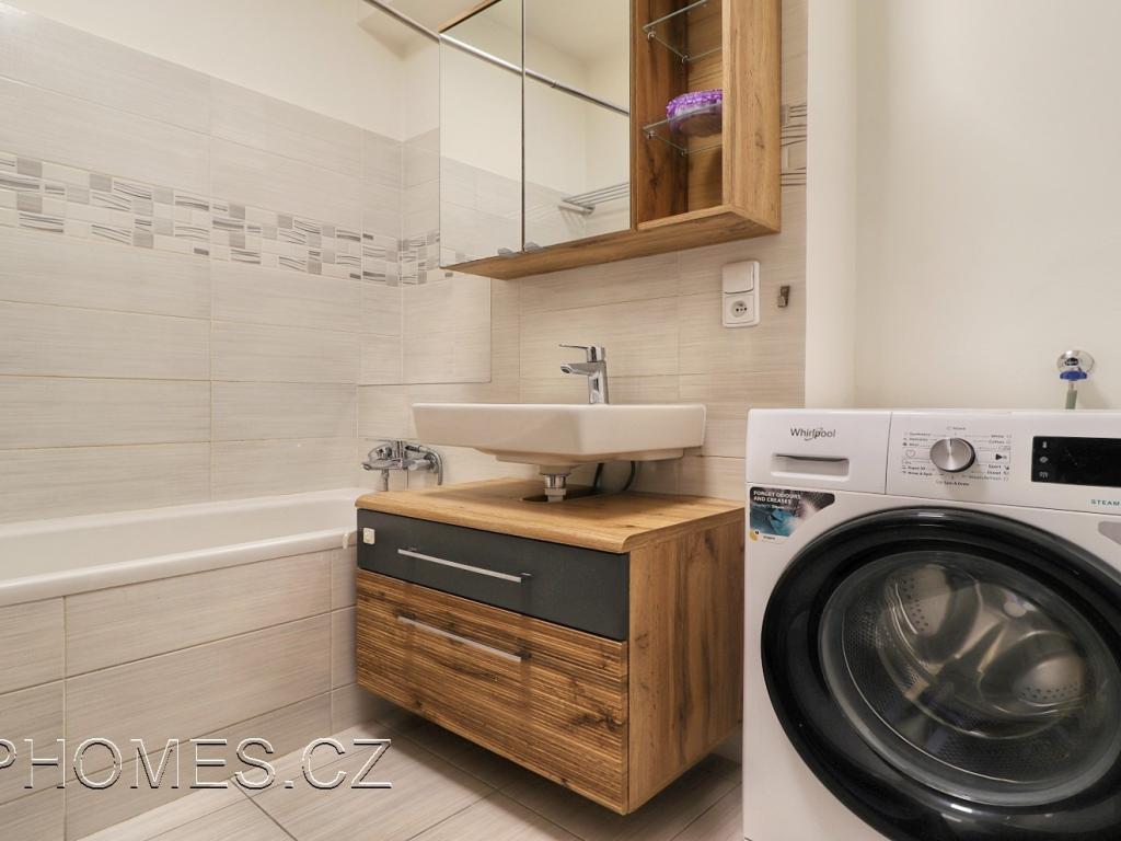 Pronájem bytu 3+1 70 m2, Praha – náhled fotky 8