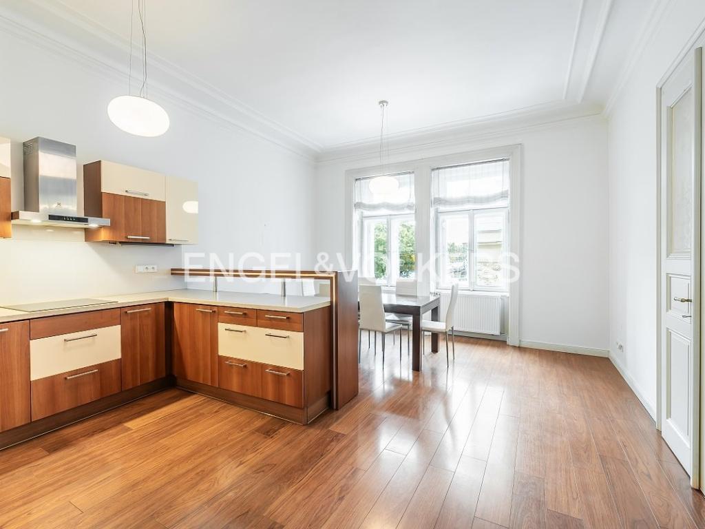 Pronájem bytu 4+1 154 m2