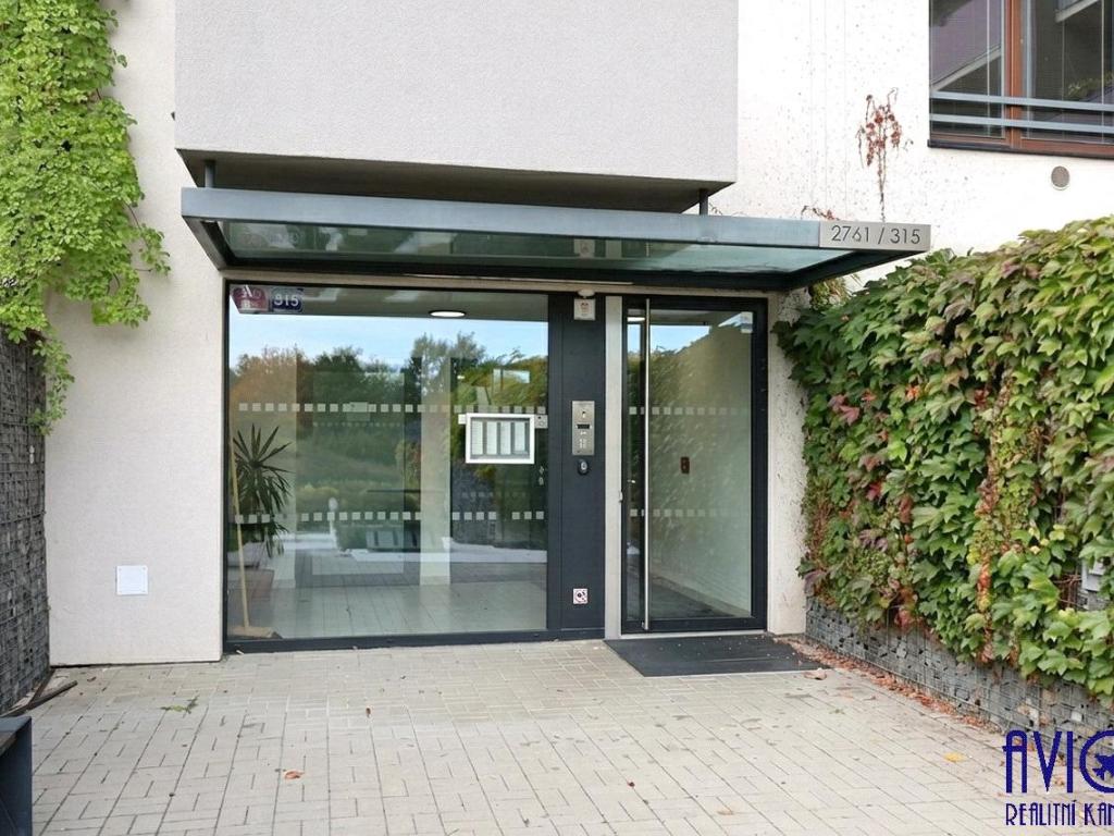 Pronájem bytu 2+kk 50 m2, Praha – náhled fotky 11