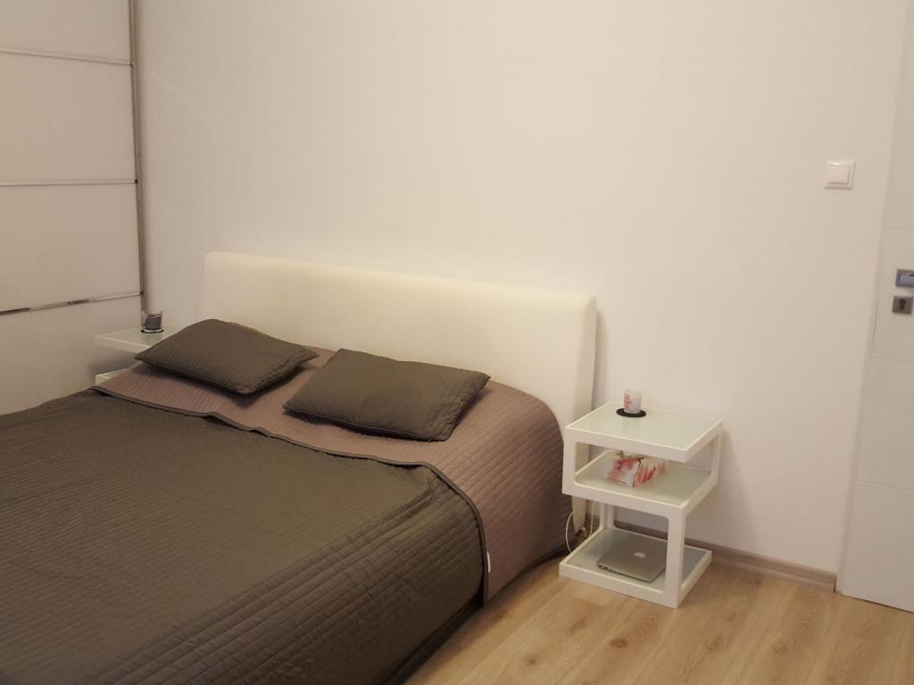 Spolubydleni bytu 2 lůžka 90 m2