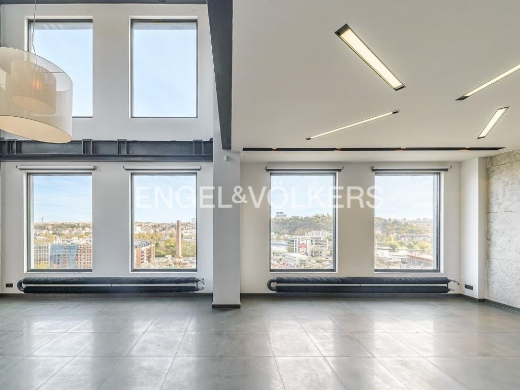 Pronájem bytu 4+kk 421 m2