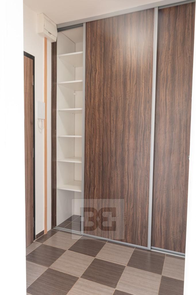 Pronájem bytu 1+kk 29 m2, Praha – náhled fotky 7