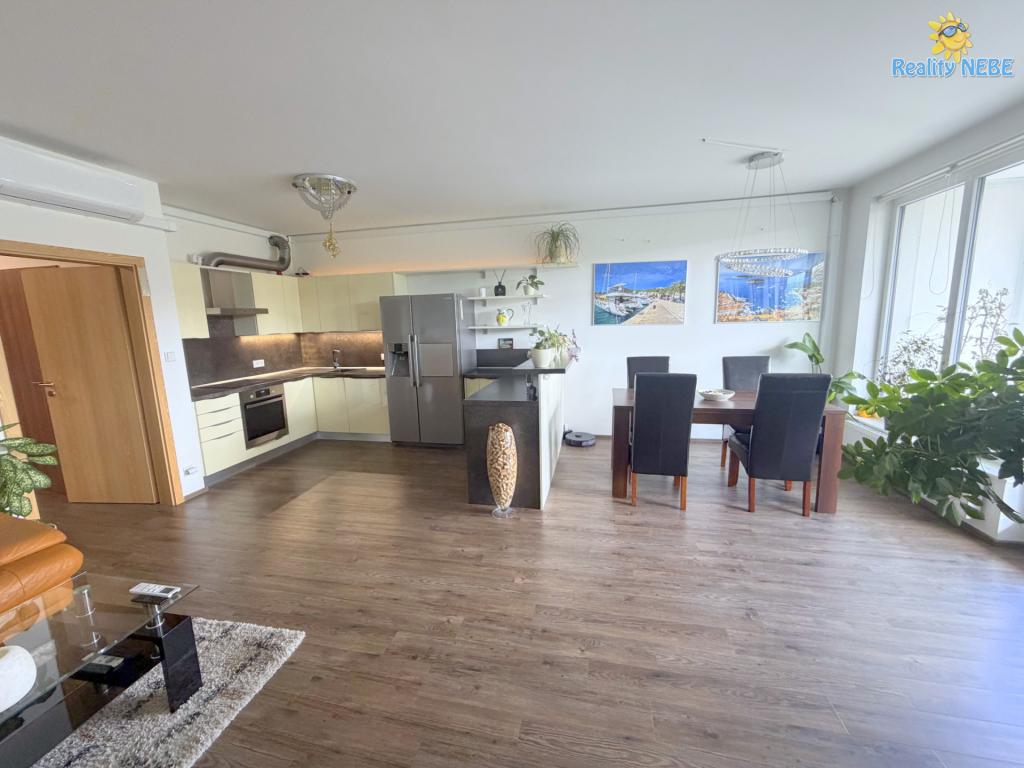 Pronájem bytu 3+kk 100 m2