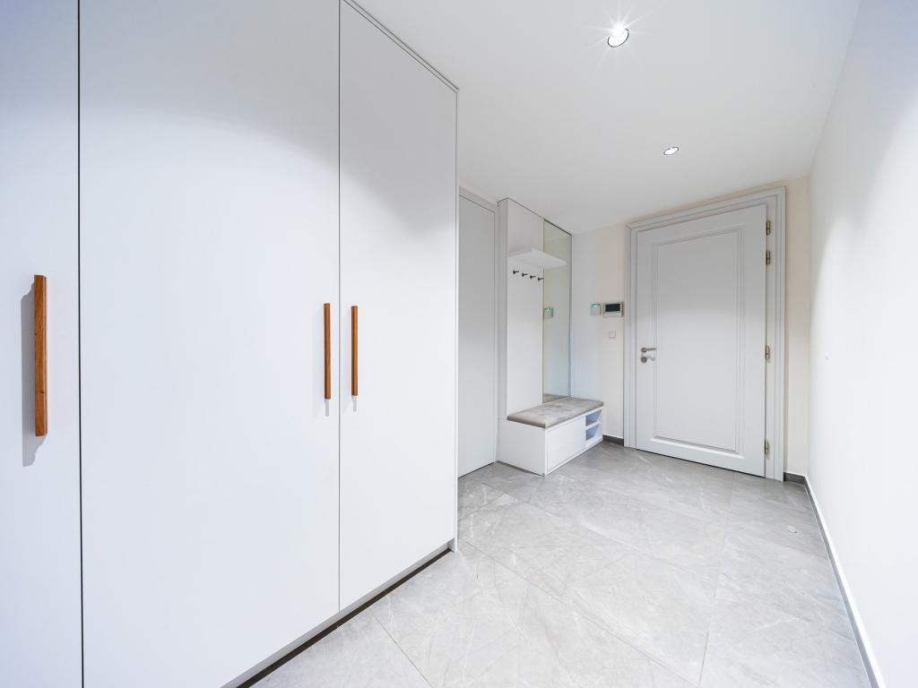 Pronájem bytu 4+kk 151 m2, Praha – náhled fotky 14
