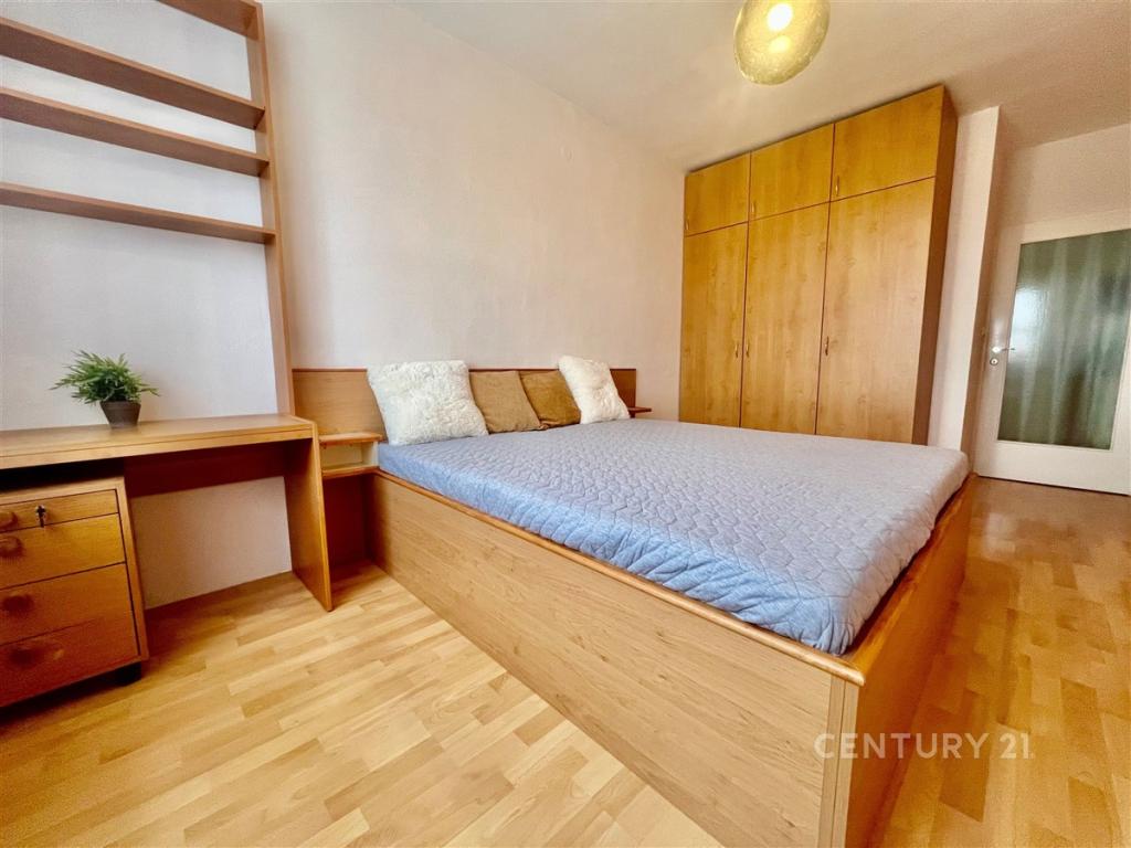 Pronájem bytu 3+kk 93 m2
