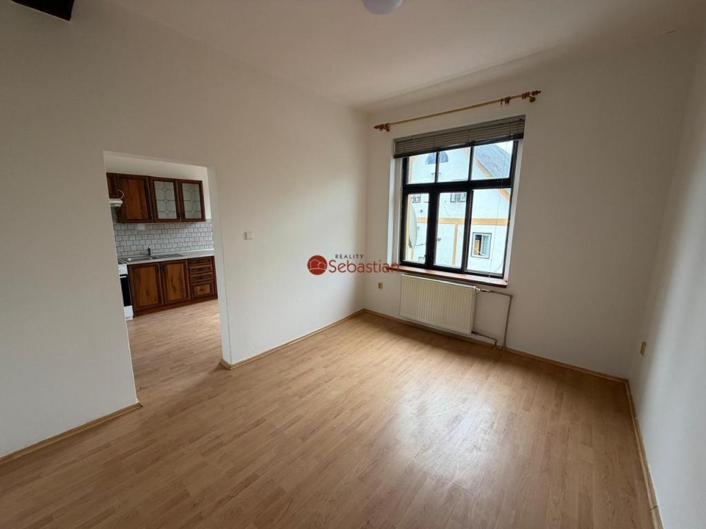 Pronájem bytu 2+kk 29 m2, Jestřebí – náhled fotky 3