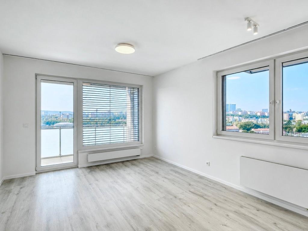 Pronájem bytu 3+kk 65 m2
